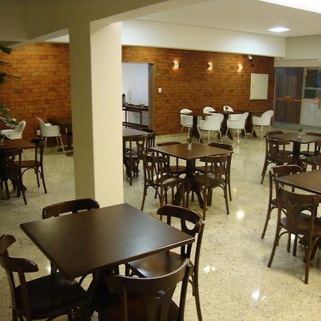Santorini Hotel Guanhães Екстериор снимка